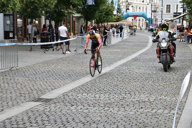 客场进攻战 客场进攻战